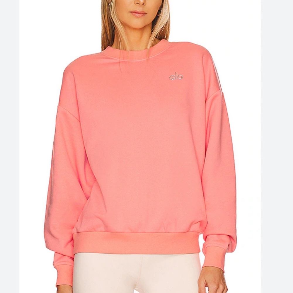 ALO YOGA Accolade Crew Neck Pullover in Strawberry Lemonade